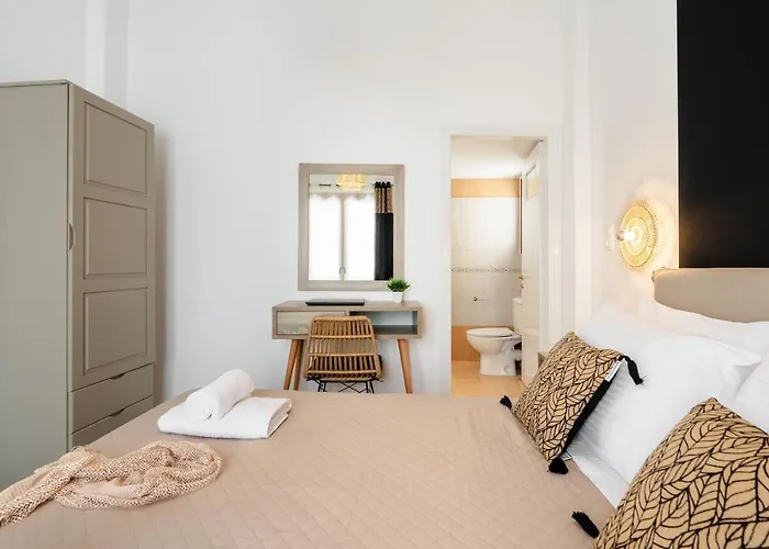 Naxosair2 Naxos City